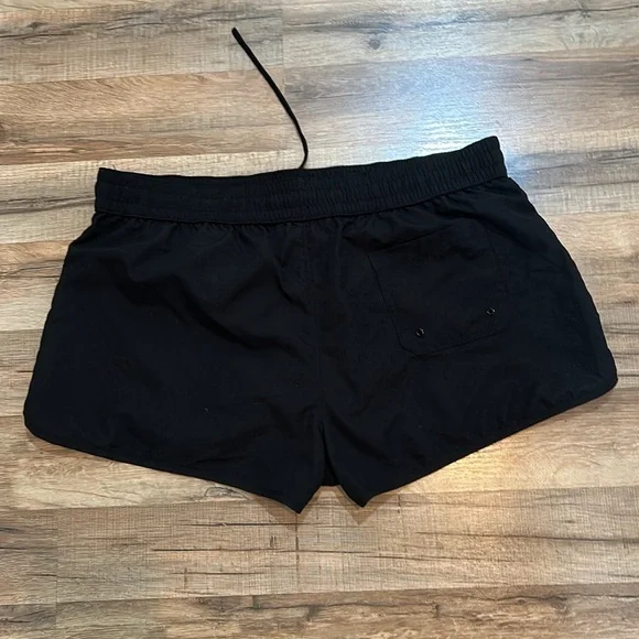 ST.JOHN BAY SWIM SHORT WOMEN SIZE 16 BLACK  NEW - Picture 2 of 9